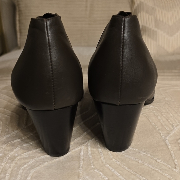 Vionic Leather Dark Brown Ankle Booties - Picture 8 of 15